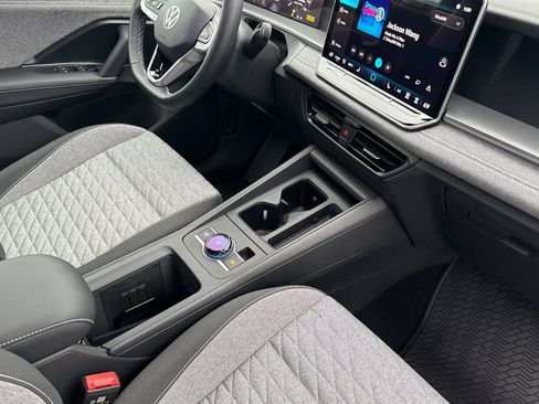 New 2026 Volkswagen Tiguan S AWD/4WD image 15