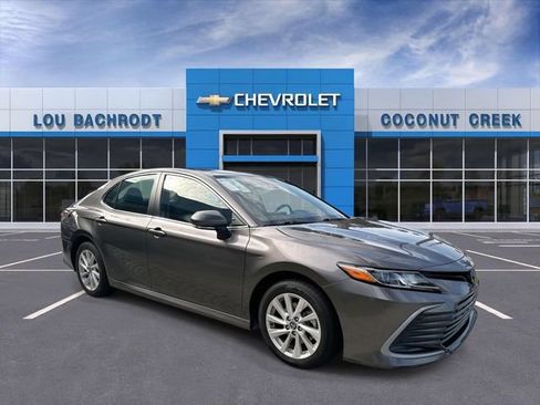 Used 2024 Toyota Camry LE FWD image 2