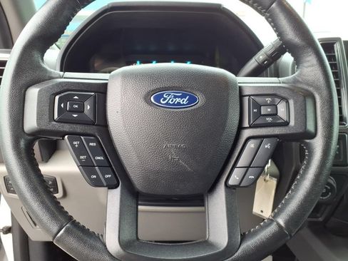 Used 2020 Ford F150 XLT w/ Equipment Group 302A Luxury AWD/4WD image 25