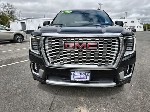 Used 2021 GMC Yukon Denali w/ Denali Premium Package AWD/4WD image 33