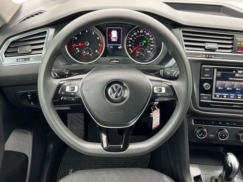 Used 2021 Volkswagen Tiguan S image 16