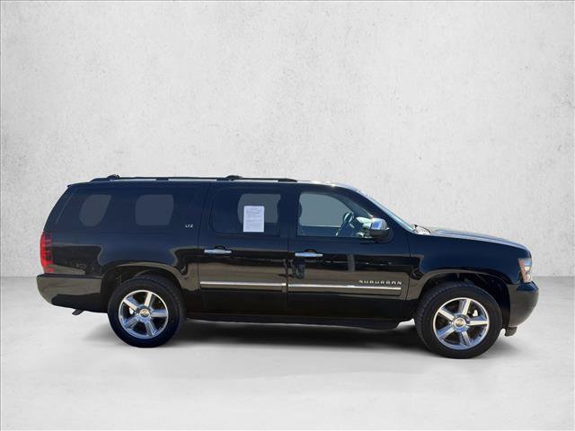 Used 2014 Chevrolet Suburban LTZ RWD image 6