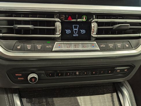 Used 2021 BMW 430i Coupe w/ M Sport Package image 24