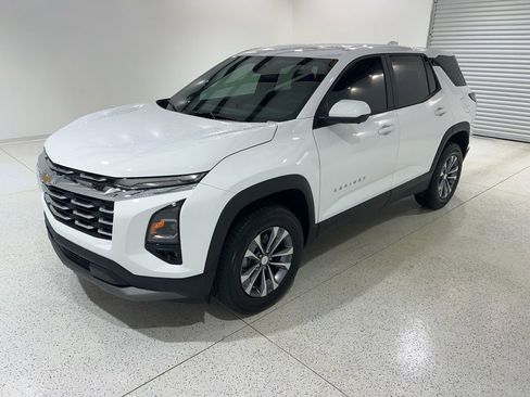 New 2026 Chevrolet Equinox LT w/ Convenience Package II FWD image 1