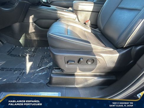 Certified 2025 Chevrolet Suburban Premier RWD image 13