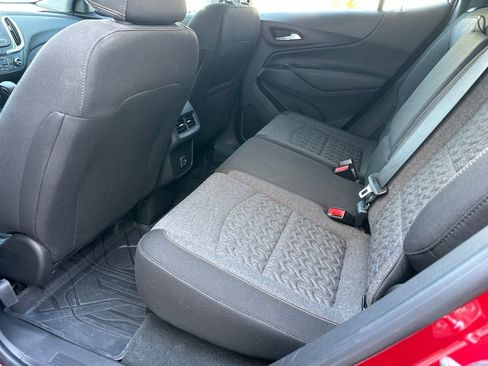 Used 2024 Chevrolet Equinox LT w/ LPO, Floor Liner Package FWD image 11