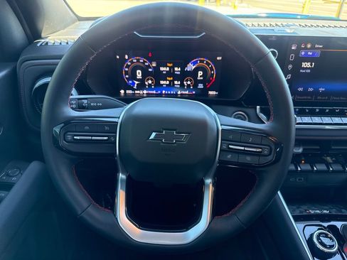 Used 2024 Chevrolet Colorado Z71 w/ Z71 Convenience Package 2 image 14