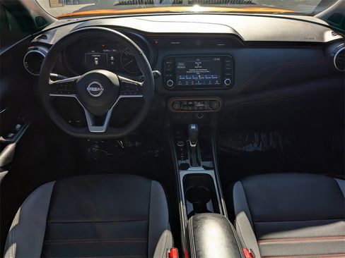 Used 2023 Nissan Kicks SR w/ SR Premium Package image 12