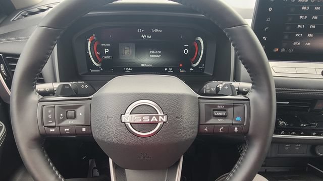 Used 2025 Nissan Rogue Platinum AWD/4WD image 14