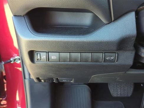 Used 2023 Toyota RAV4 XLE Premium image 12