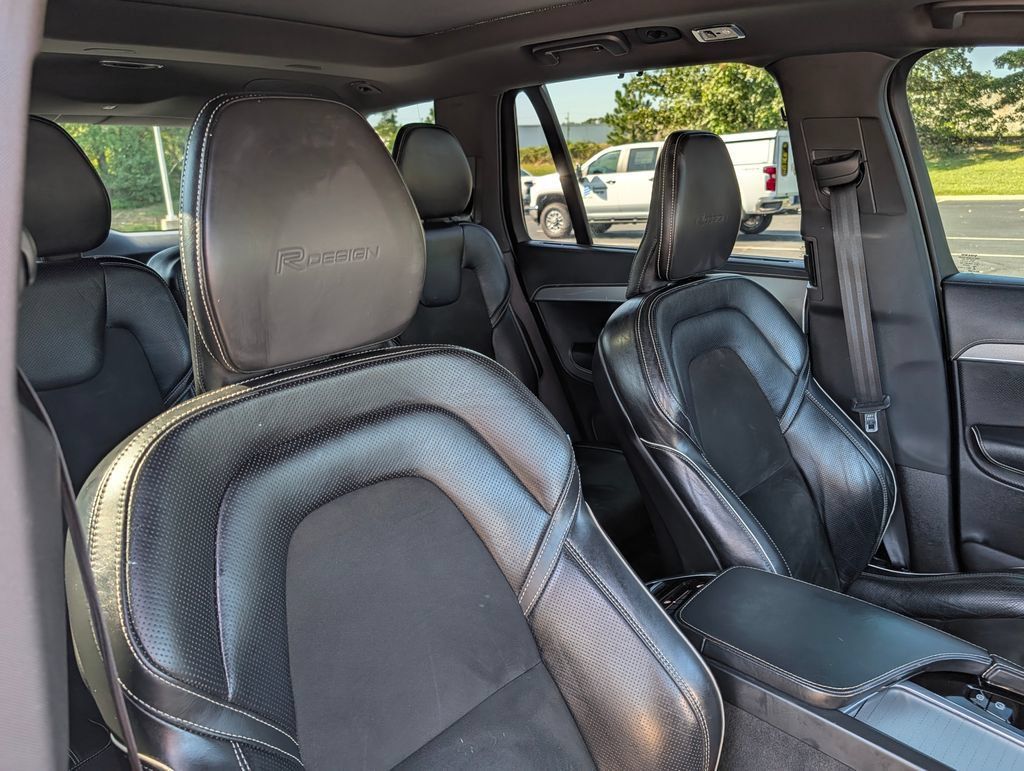 Used 2019 Volvo XC90 T6 R-Design w/ Advanced Package AWD/4WD image 13