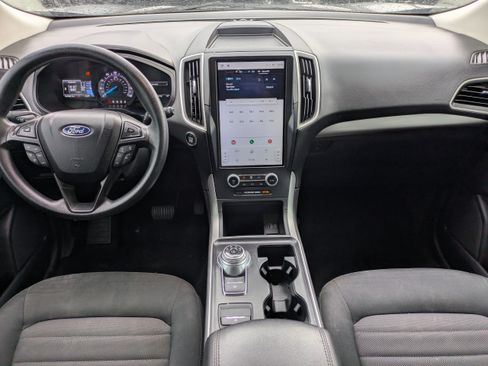 Certified 2022 Ford Edge SE w/ Black Appearance Package AWD/4WD image 14
