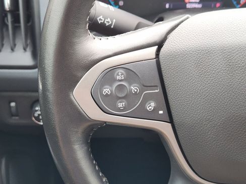 Used 2021 Chevrolet Colorado Z71 AWD/4WD image 36