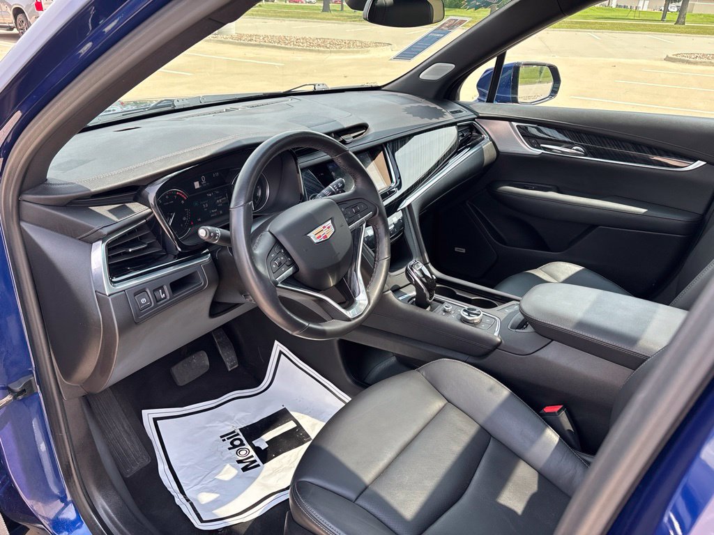 Used 2024 Cadillac XT6 Premium Luxury AWD/4WD image 17