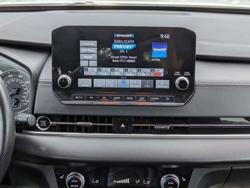 Used 2024 Mitsubishi Outlander SE AWD/4WD image 19