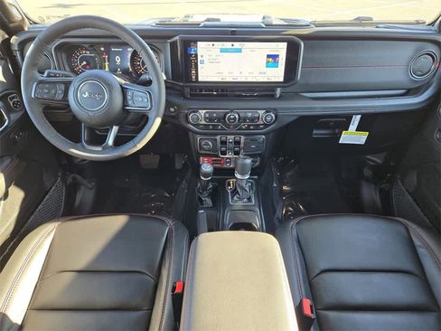 New 2025 Jeep Gladiator Rubicon image 11