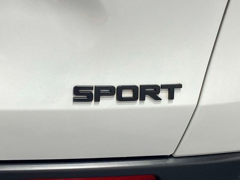 Used 2025 Honda HR-V Sport image 8