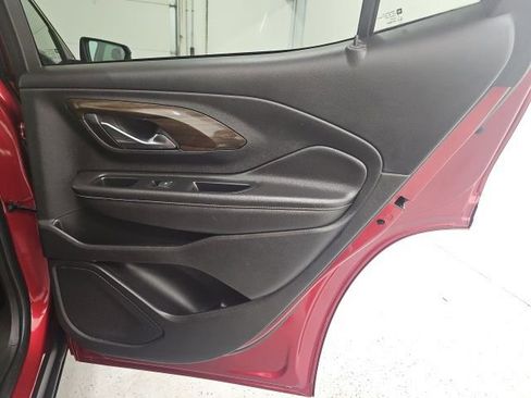 Used 2018 GMC Terrain Denali w/ Comfort Package image 37