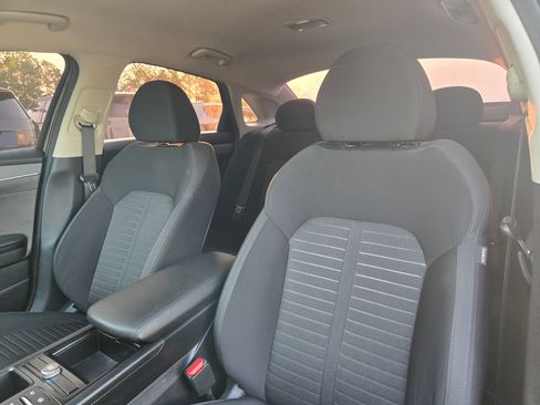 Used 2025 Kia K5 LXS FWD image 24