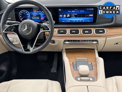 Used 2025 Mercedes-Benz GLS 450 4MATIC image 28