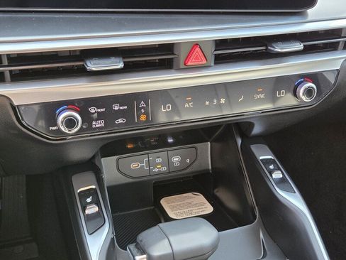 New 2026 Kia Sorento S FWD image 14