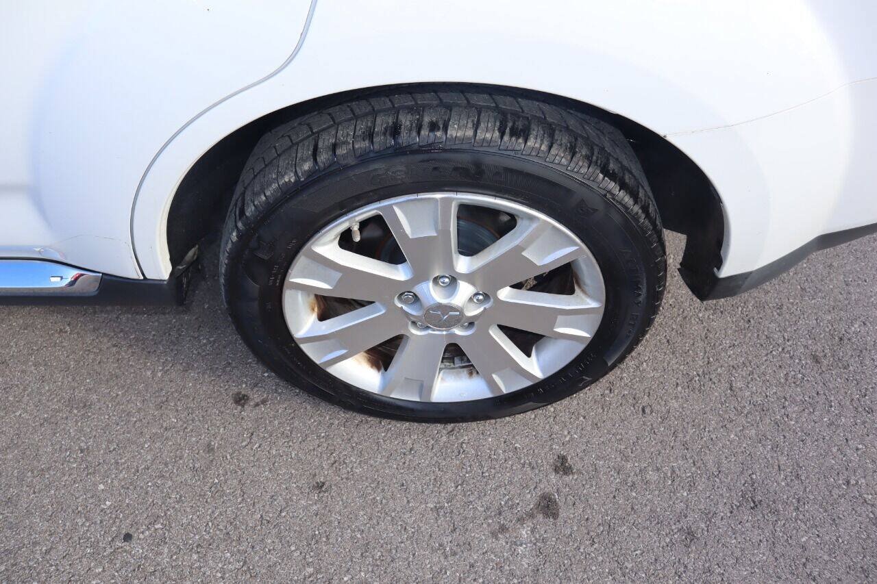 Used 2008 Mitsubishi Outlander SE FWD image 40