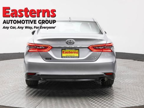 Used 2024 Toyota Camry XLE FWD image 6