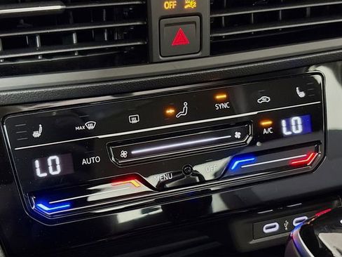 New 2026 Volkswagen Jetta SE image 17