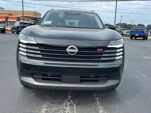 New 2025 Nissan Kicks SR image 2