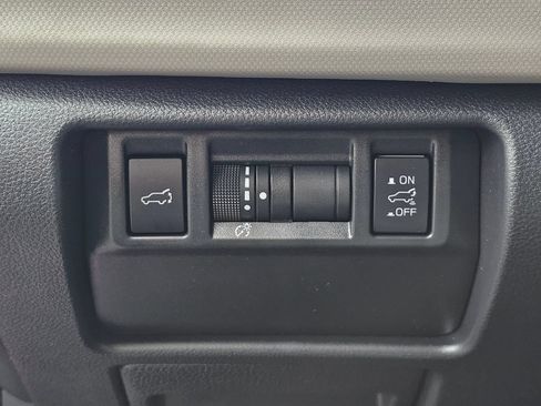 Used 2026 Subaru Forester Premium AWD/4WD image 25