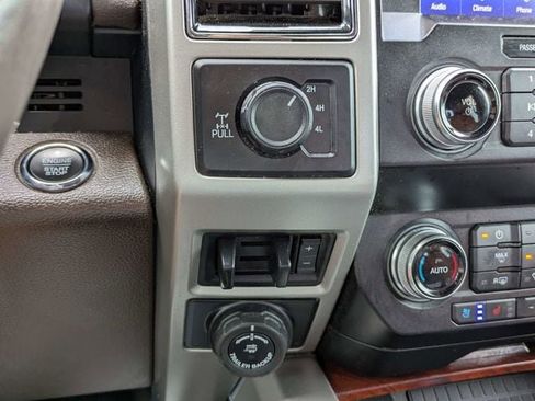Used 2020 Ford F250 King Ranch w/ King Ranch Ultimate Package AWD/4WD image 25