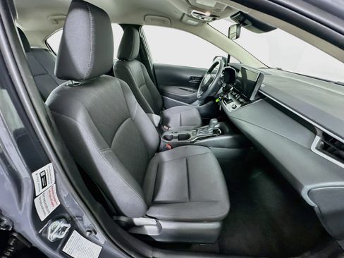 Used 2026 Toyota Corolla LE FWD image 31