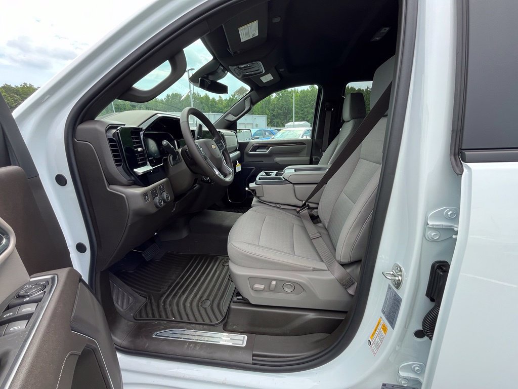 New 2026 Chevrolet Silverado 2500 LT w/ Convenience Package AWD/4WD image 14