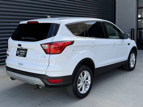 Used 2019 Ford Escape SE AWD/4WD image 12
