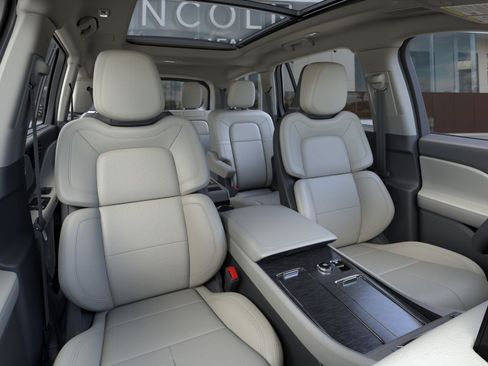 New 2026 Lincoln Aviator Reserve AWD/4WD image 10