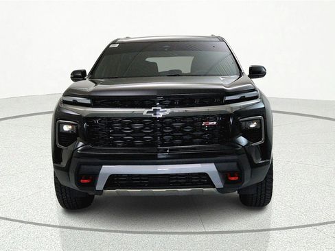 Used 2026 Chevrolet Traverse Z71 AWD/4WD image 2