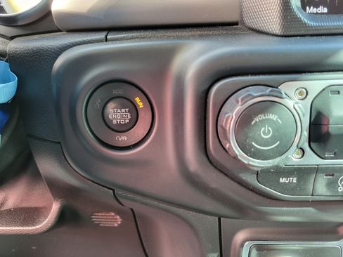 Used 2021 Jeep Wrangler Unlimited Sport AWD/4WD image 20