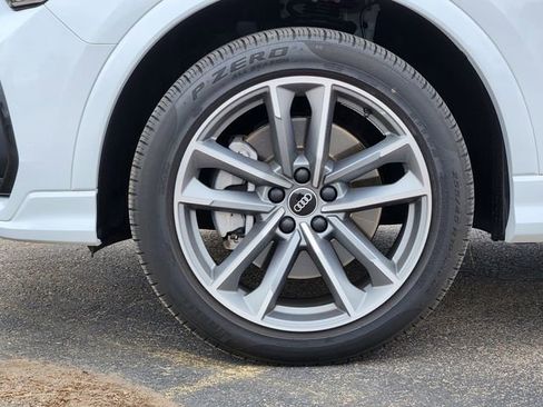 Used 2023 Audi Q3 2.0T Premium Plus w/ Premium Plus Package image 9