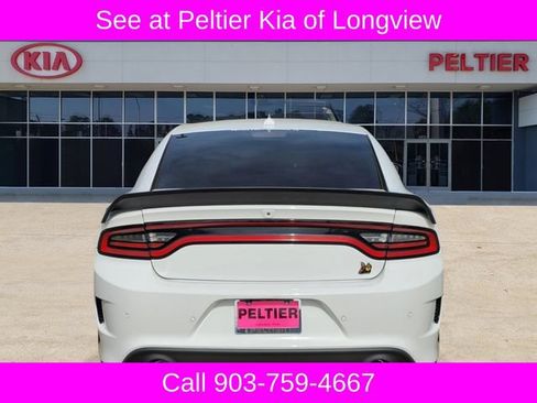 Used 2022 Dodge Charger Scat Pack w/ Harman/Kardon Audio Group RWD image 5