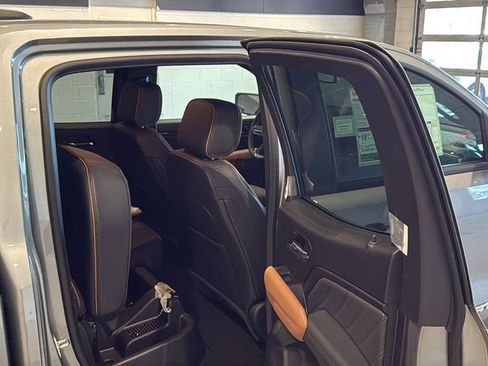 New 2026 GMC Canyon AT4 AWD/4WD image 15