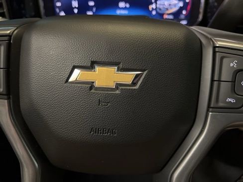 Used 2025 Chevrolet Silverado 2500 LT w/ Convenience Package image 46