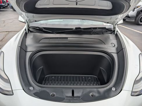 Used 2021 Tesla Model Y Long Range image 21