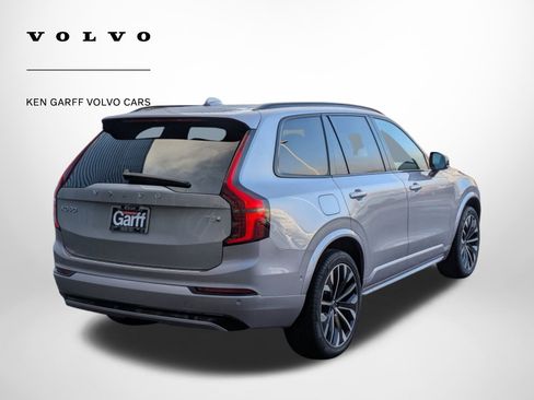 New 2026 Volvo XC90 T8 Ultra w/ Protection Package image 3