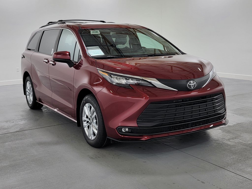 New 2026 Toyota Sienna XLE AWD/4WD image 2