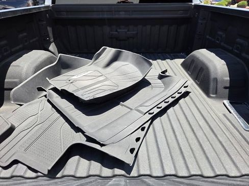 Certified 2023 Chevrolet Silverado 1500 LTZ AWD/4WD image 13