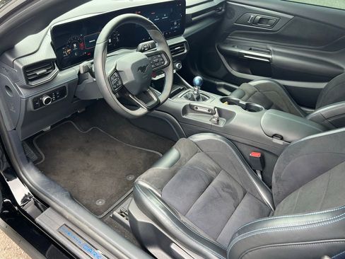 Used 2024 Ford Mustang Dark Horse RWD image 11