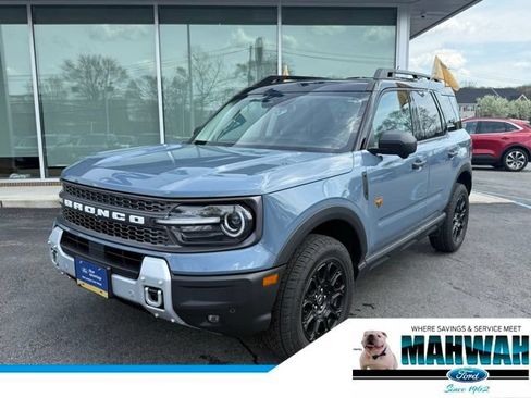 Certified 2025 Ford Bronco Sport Badlands AWD/4WD image 1