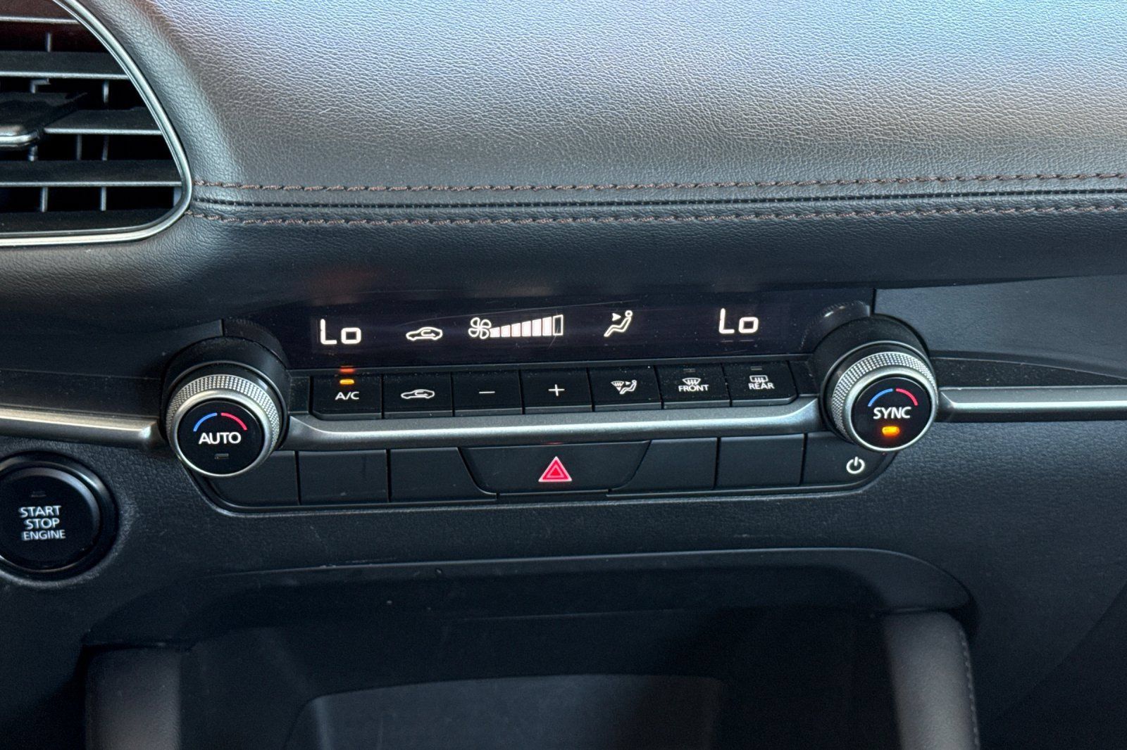 Used 2024 MAZDA MAZDA3 s FWD image 28