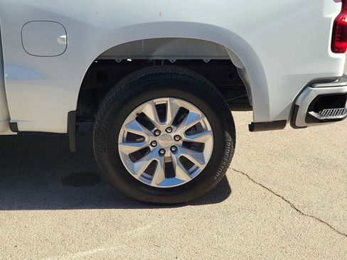 Used 2024 Chevrolet Silverado 1500 Custom image 8