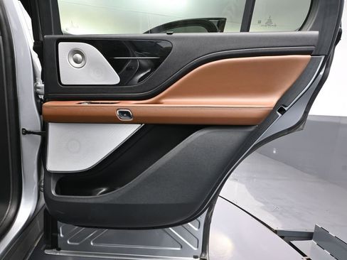 Used 2023 Lincoln Aviator Reserve w/ Equipment Group 201A image 55